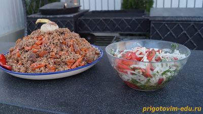 Салат из помидоров по-узбекски к плову